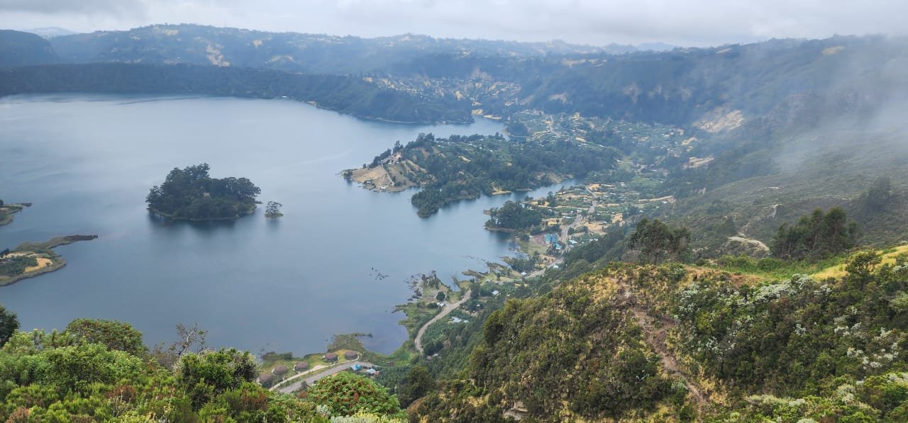 Wonchi Crater Lake Day Trip
